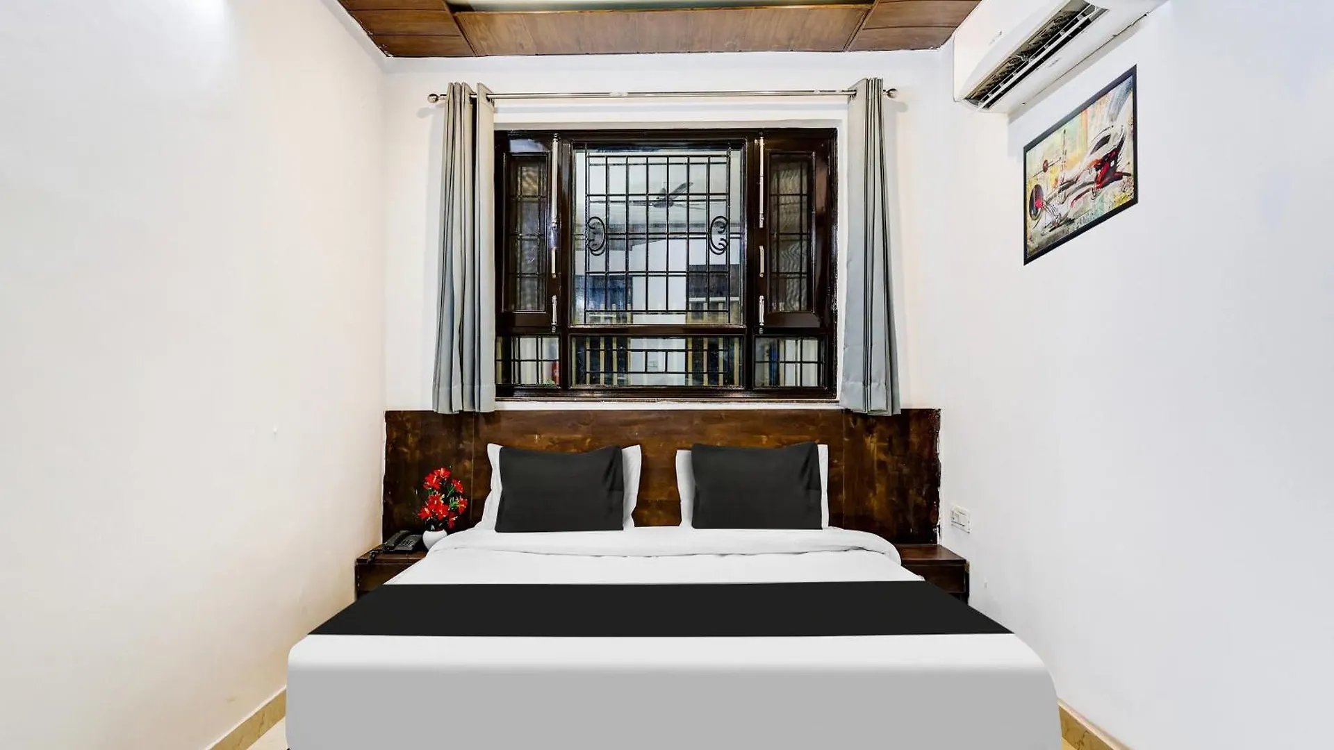 Super Townhouse Mayfield Garden Nearby Golf Course Road Gurgáon 0*,  India
